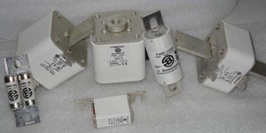 EPCOS / TDK 薄膜电容器 460VAC 250uF